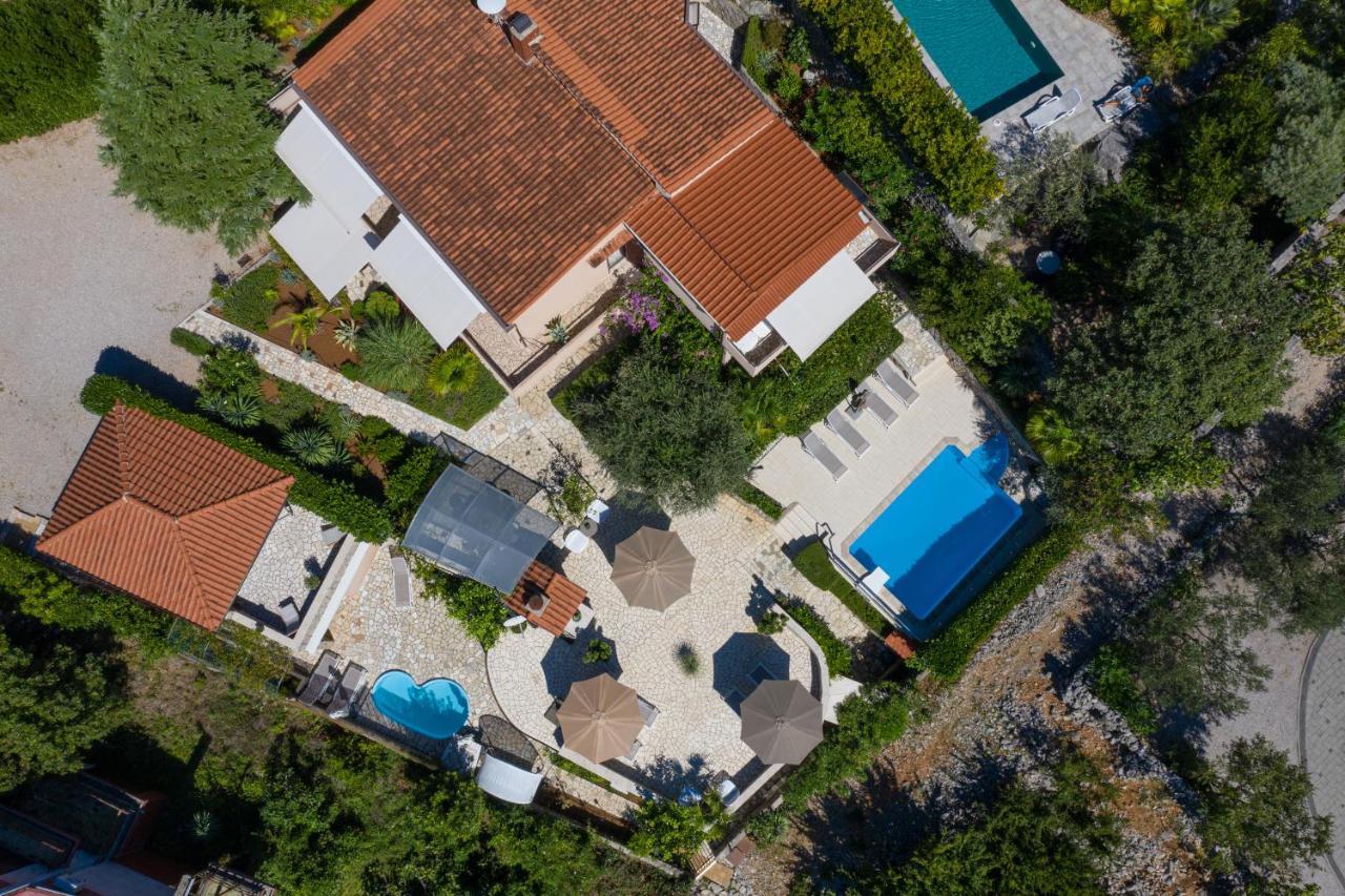 Apartments House Barbara Kornić Екстериор снимка