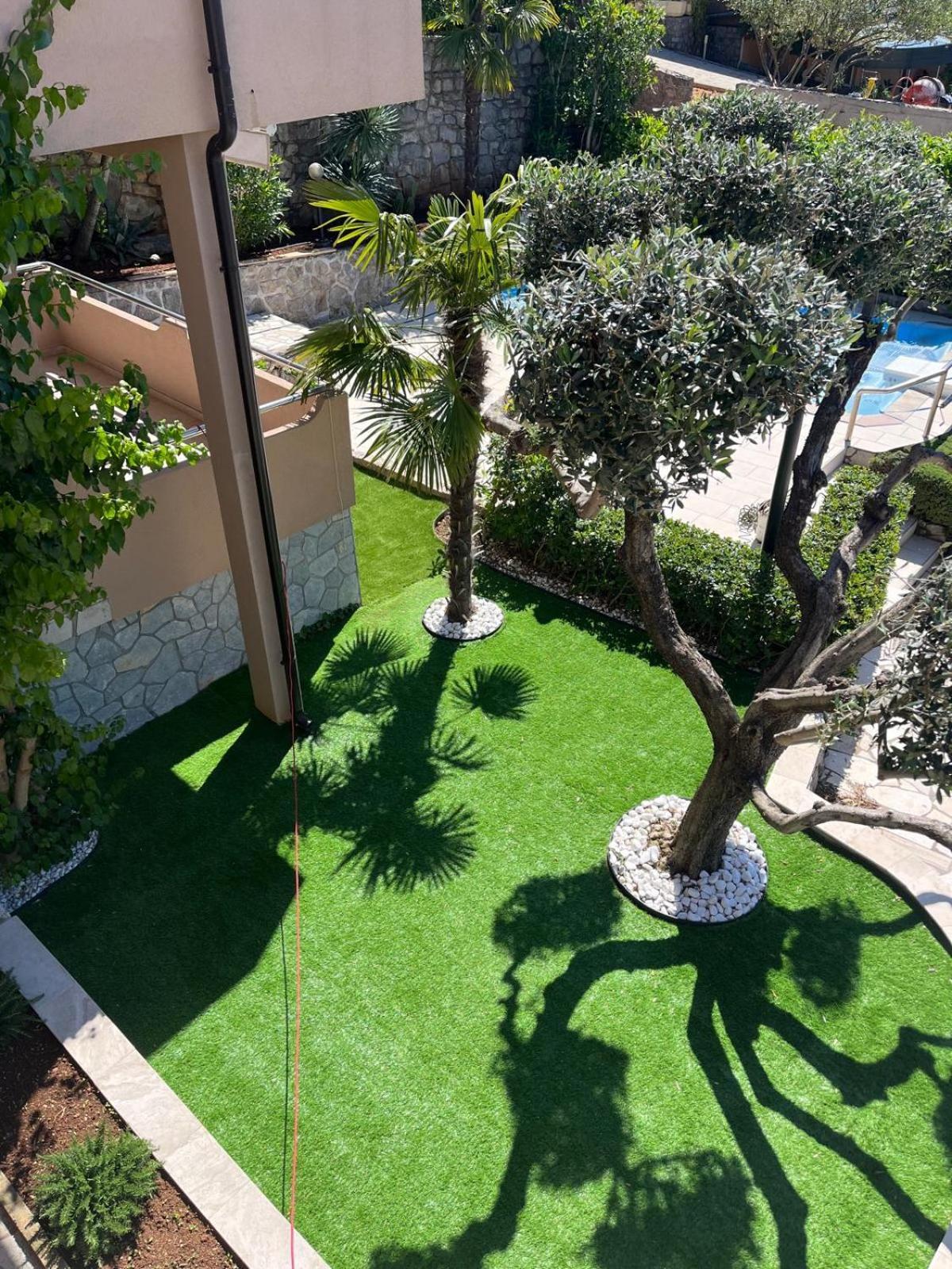 Apartments House Barbara Kornić Екстериор снимка